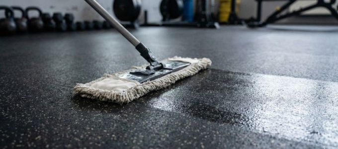 Cómo limpiar suelo de caucho de gimnasi